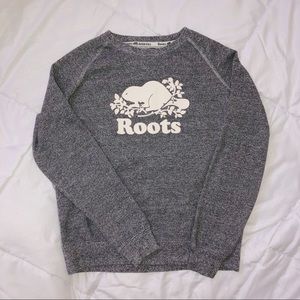BARELY WORN ROOTS CREWNECK!!🐒